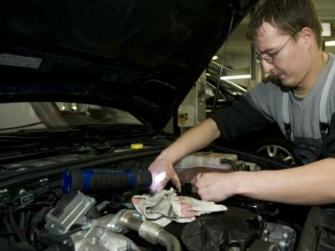Kann Ein Mechaniker Ihr Fahrzeug Festhalten?